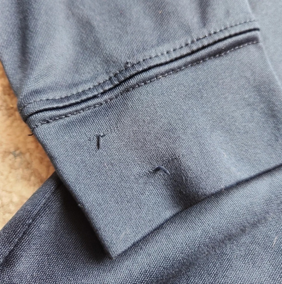 Ocean+Coast Boys Size Medium Navy Long Sleeve Performance Moisture Wicking Shirt - Picture 3 of 4